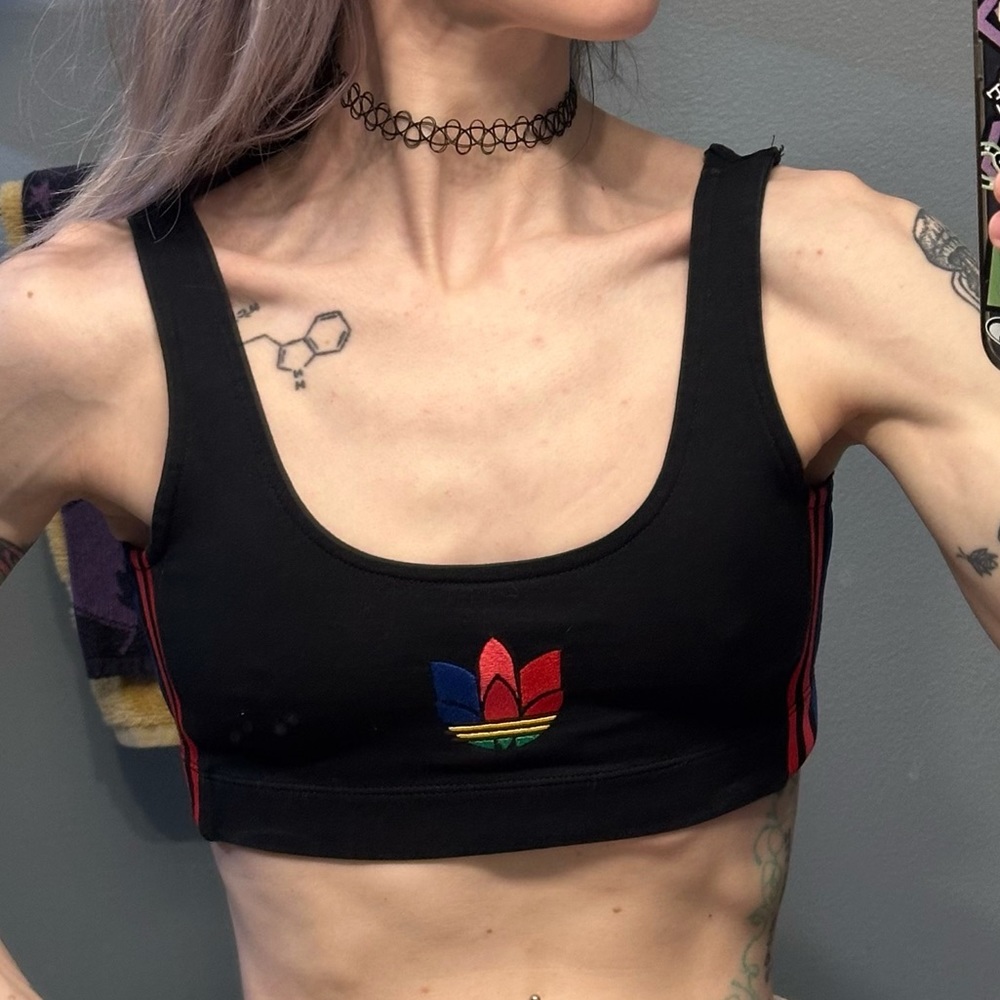 adidas Originals Adicolor 3D Trefoil Bra Black/multicolor embroidered logo XS